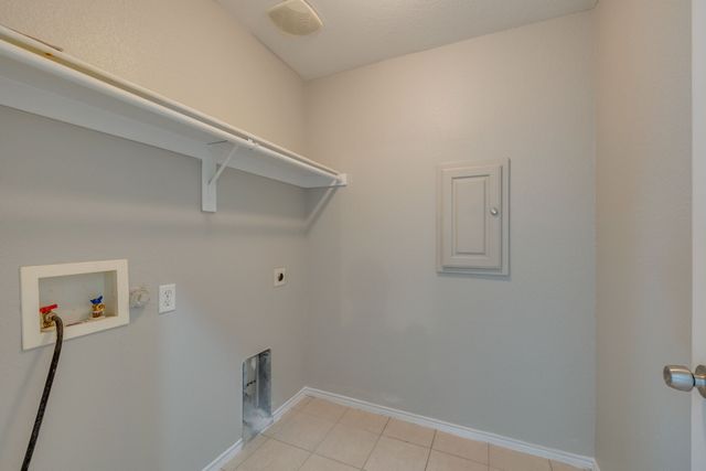 504 Ammonite Court, Arlington, TX 76002