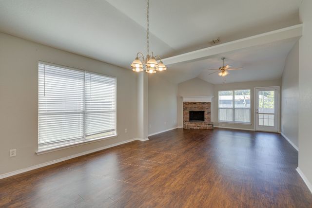 504 Ammonite Court, Arlington, TX 76002