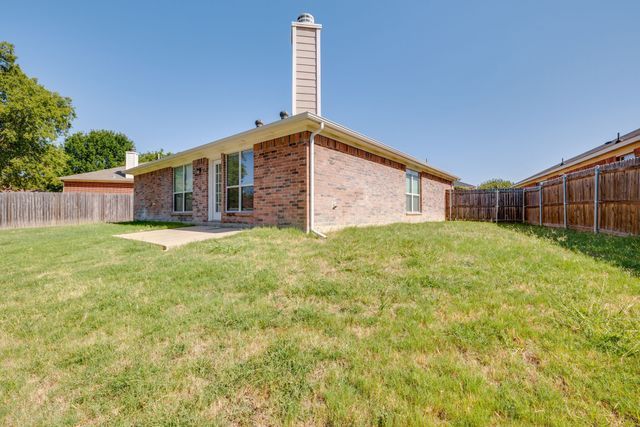 504 Ammonite Court, Arlington, TX 76002