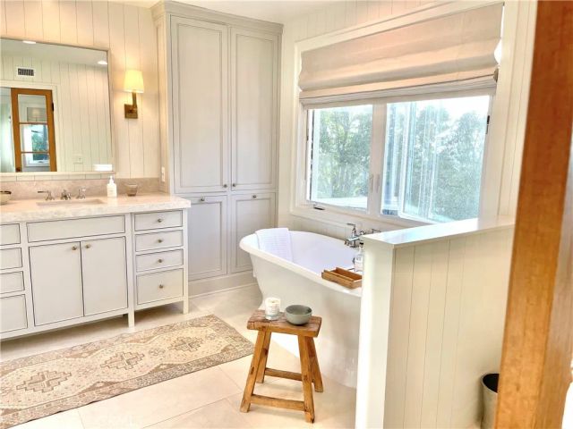 25176 Bentwood, Laguna Niguel, CA 92677