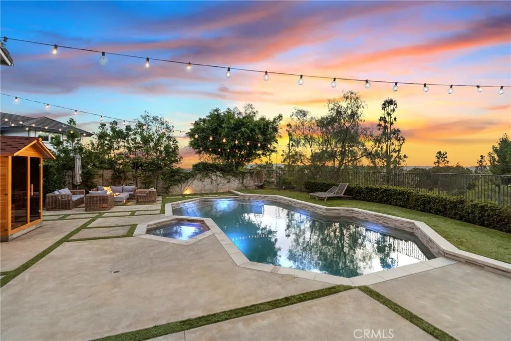25176 Bentwood, Laguna Niguel, CA 92677