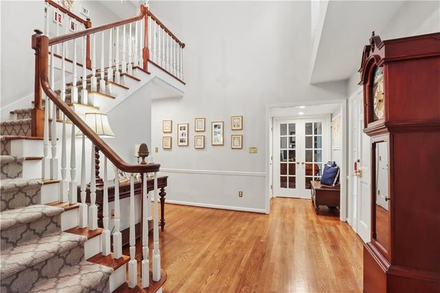 6905 Overhill Road, Mission Hills, KS 66208