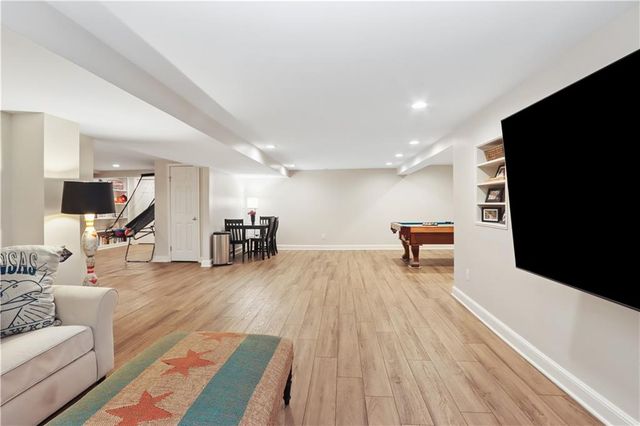 6905 Overhill Road, Mission Hills, KS 66208