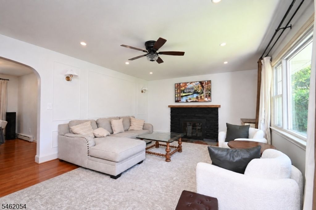 186 Macdonald Dr, Wayne Twp., NJ 07470 — photo 3