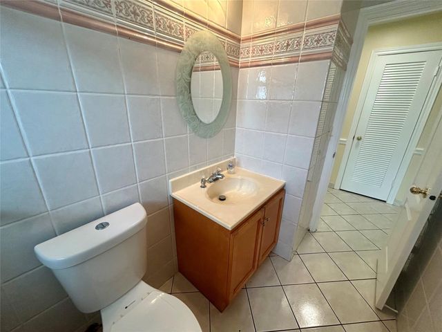 6730 NW 9th Street, Margate, FL 33063