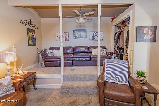 2953 Rowan Drive, Seneca, MO 64865