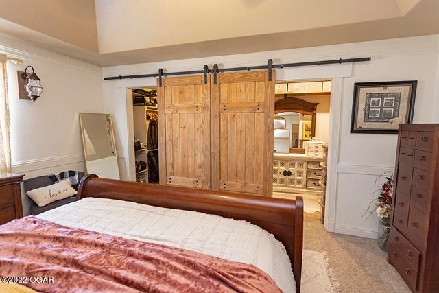 2953 Rowan Drive, Seneca, MO 64865