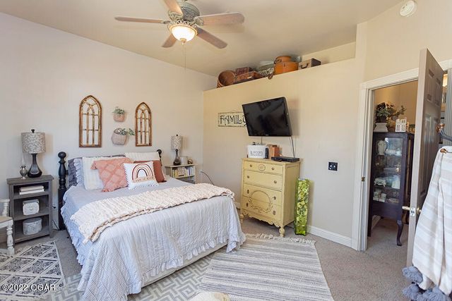 2953 Rowan Drive, Seneca, MO 64865