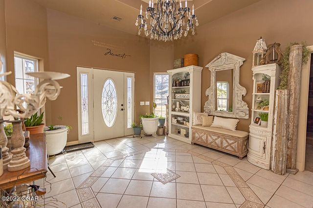 2953 Rowan Drive, Seneca, MO 64865