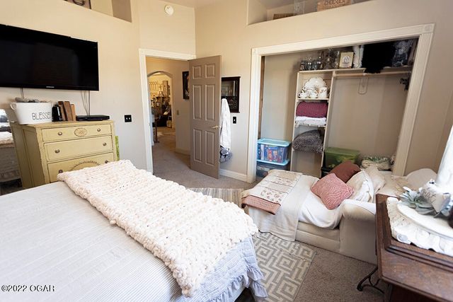 2953 Rowan Drive, Seneca, MO 64865