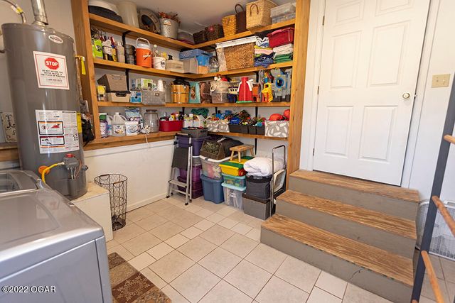 2953 Rowan Drive, Seneca, MO 64865