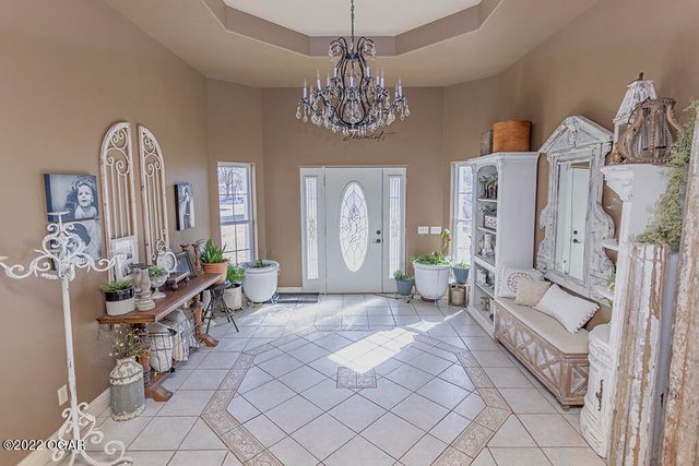 2953 Rowan Drive, Seneca, MO 64865