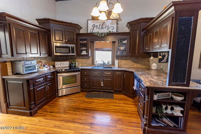 2953 Rowan Drive, Seneca, MO 64865