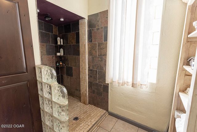 2953 Rowan Drive, Seneca, MO 64865