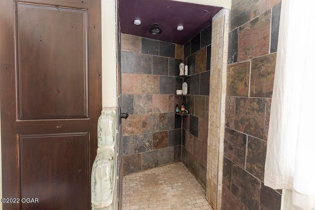 2953 Rowan Drive, Seneca, MO 64865