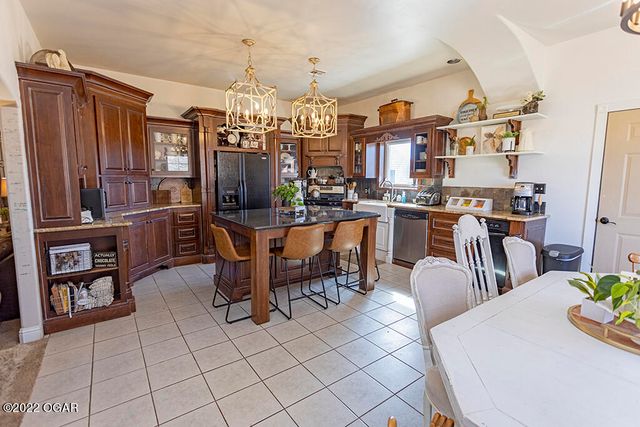 2953 Rowan Drive, Seneca, MO 64865