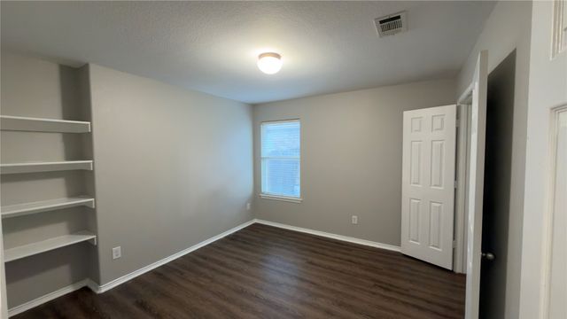 8808 Irish Bend Drive, Fort Worth, TX 76123