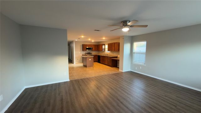 8808 Irish Bend Drive, Fort Worth, TX 76123