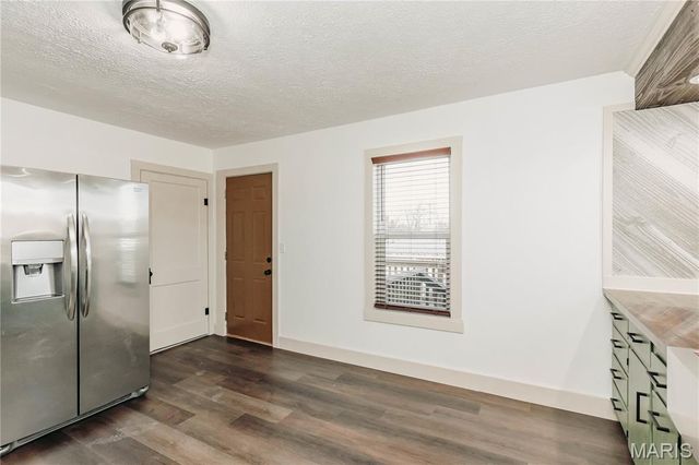 302 3rd Street, Dixon, MO 65459