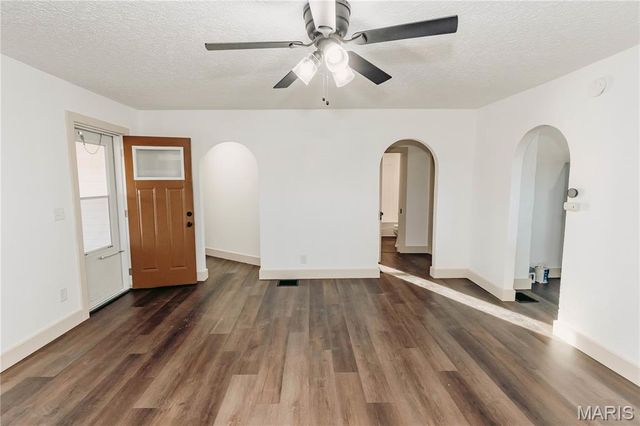 302 3rd Street, Dixon, MO 65459