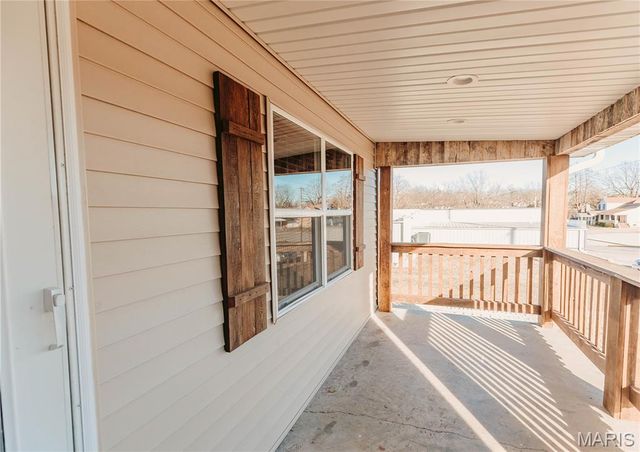 302 3rd Street, Dixon, MO 65459