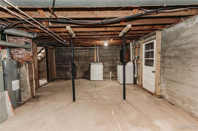 302 3rd Street, Dixon, MO 65459