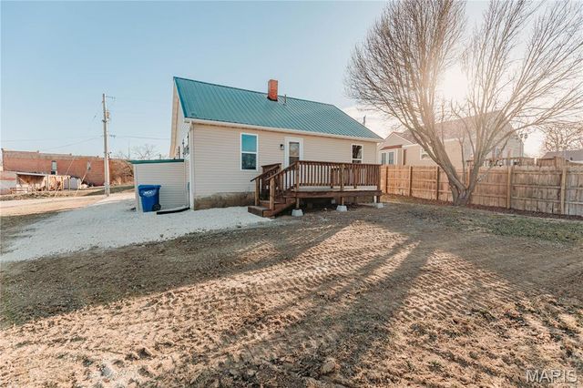 302 3rd Street, Dixon, MO 65459