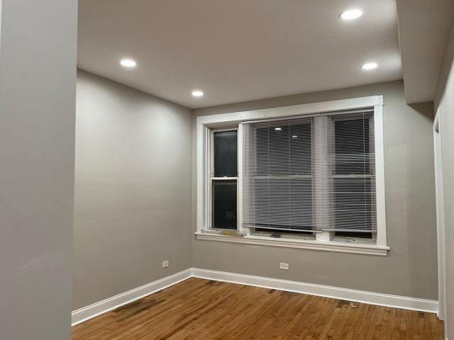 3816 W Montrose Avenue, Chicago, IL 60618