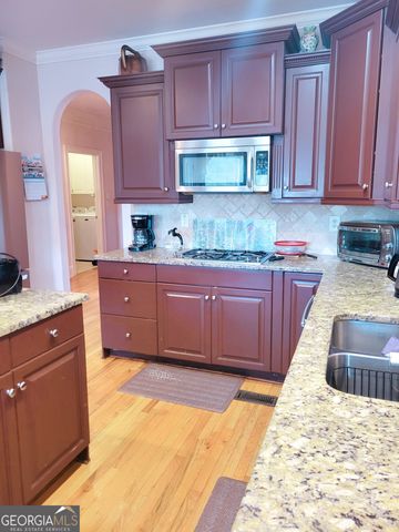 221 Langshire Drive, Mcdonough, GA 30253