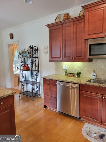 221 Langshire Drive, Mcdonough, GA 30253