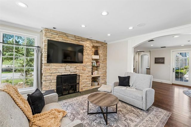 1609 Elmhurst Avenue, Nichols Hills, OK 73120