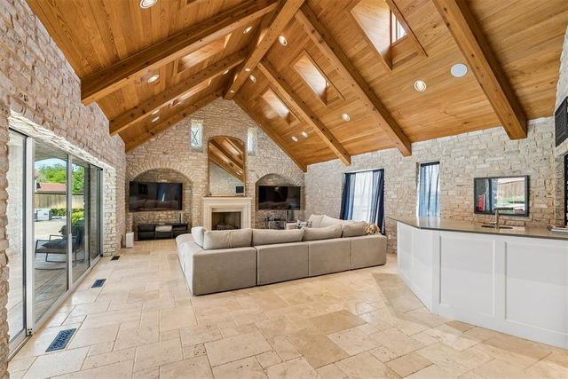 1609 Elmhurst Avenue, Nichols Hills, OK 73120