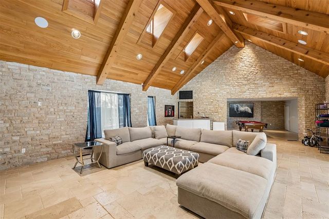 1609 Elmhurst Avenue, Nichols Hills, OK 73120