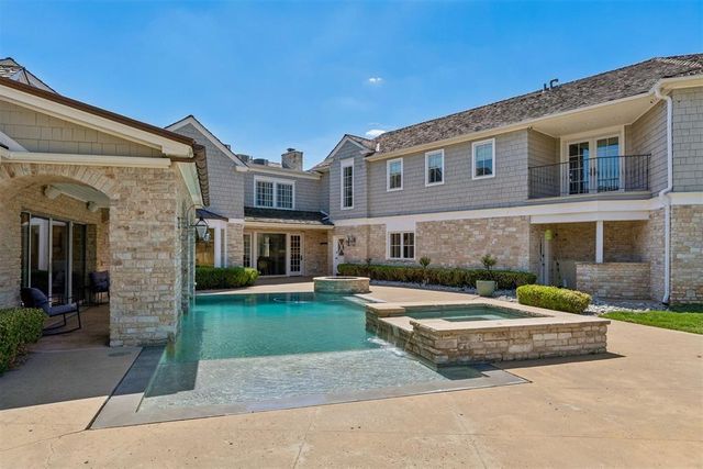 1609 Elmhurst Avenue, Nichols Hills, OK 73120