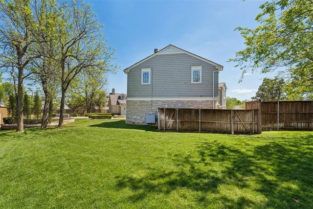1609 Elmhurst Avenue, Nichols Hills, OK 73120