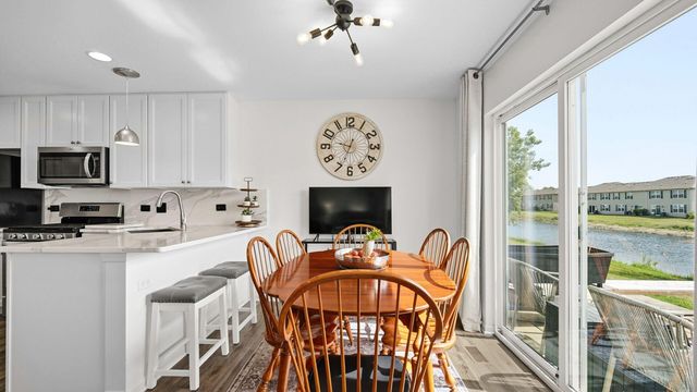 11175 Vermont Circle, Crown Point, IN 46307