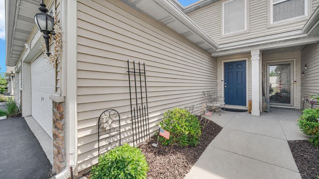 11175 Vermont Circle, Crown Point, IN 46307