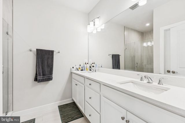 1697 BEECH LEAF ST, Dumfries, VA 22026