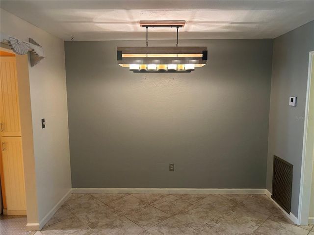 445 32ND AVENUE N E109, St Petersburg, FL 33704