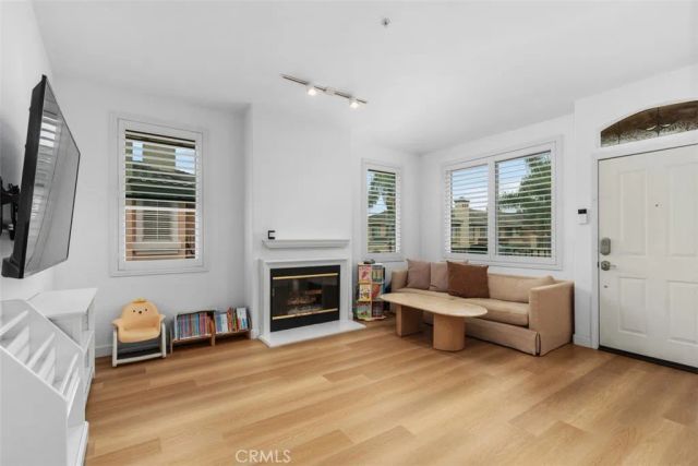 1100 Solvay Aisle, Irvine, CA 92606