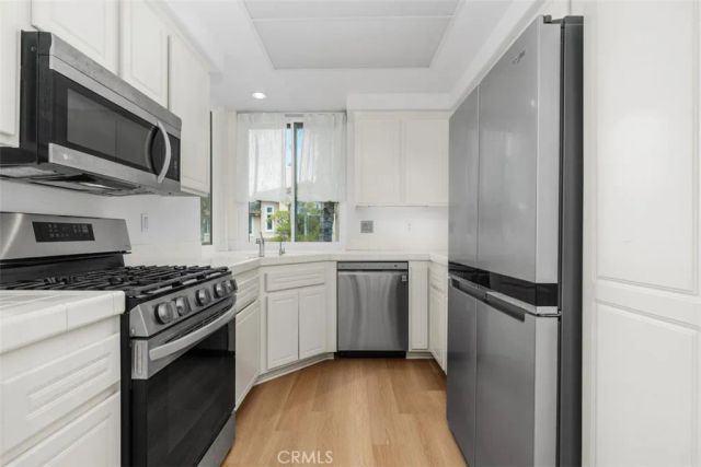 1100 Solvay Aisle, Irvine, CA 92606