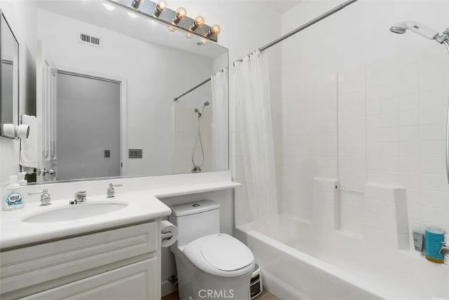 1100 Solvay Aisle, Irvine, CA 92606