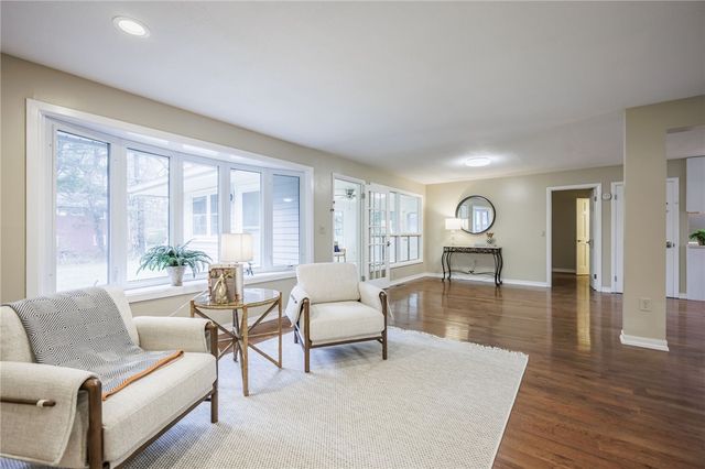 11 Santa Drive, Perinton, NY 14534