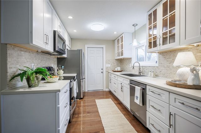 11 Santa Drive, Perinton, NY 14534