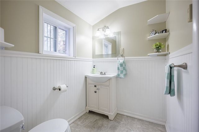 11 Santa Drive, Perinton, NY 14534