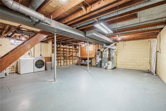 11 Santa Drive, Perinton, NY 14534