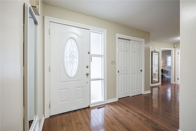 11 Santa Drive, Perinton, NY 14534