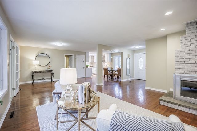 11 Santa Drive, Perinton, NY 14534