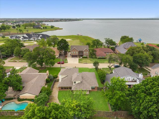 112 Scenic Drive, Heath, TX 75032