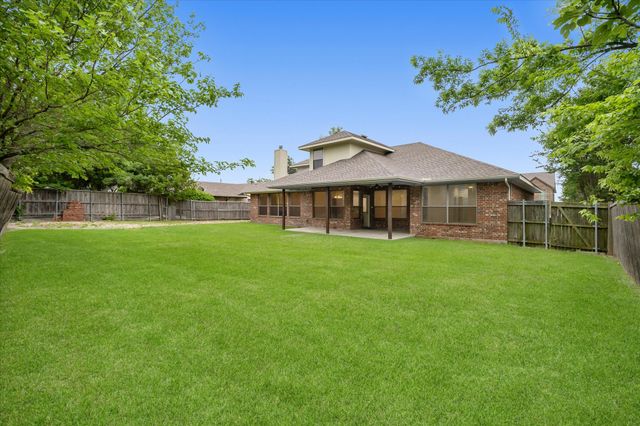 112 Scenic Drive, Heath, TX 75032